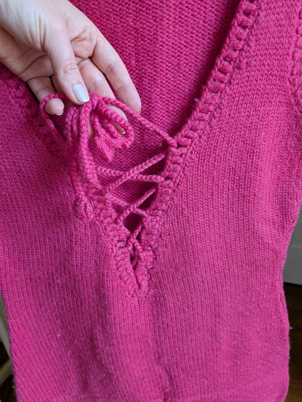 70s Hand-Knit Custom Sleeveless Pink Knit Dress - Picture 4 of 8